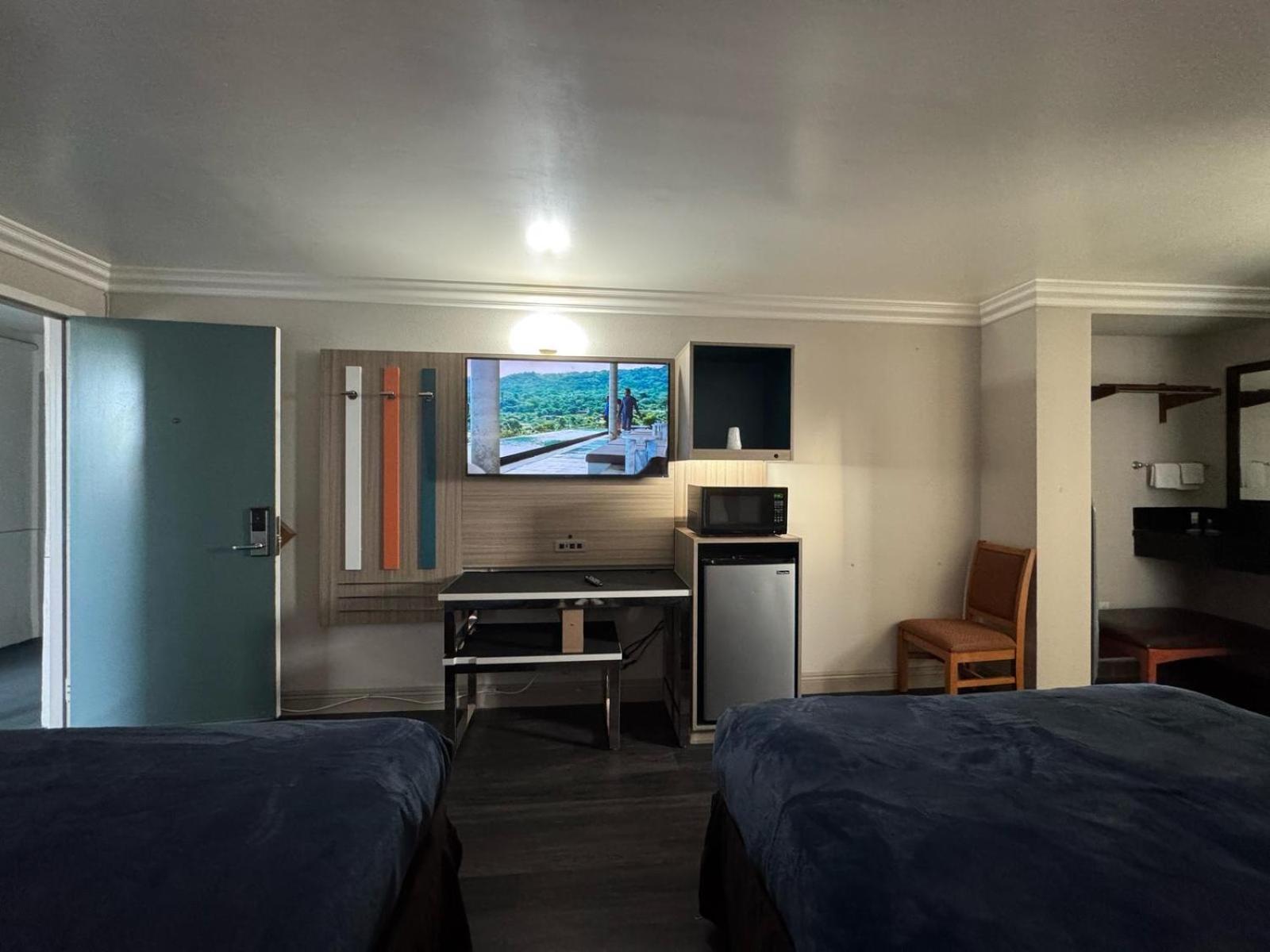 Rodeway Inn Вентура Экстерьер фото