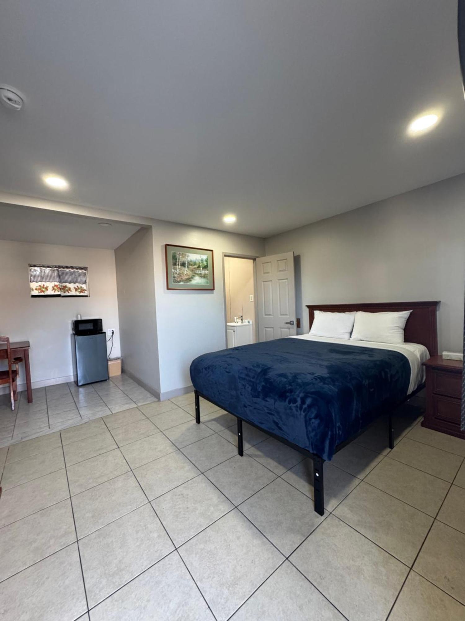 Rodeway Inn Вентура Экстерьер фото