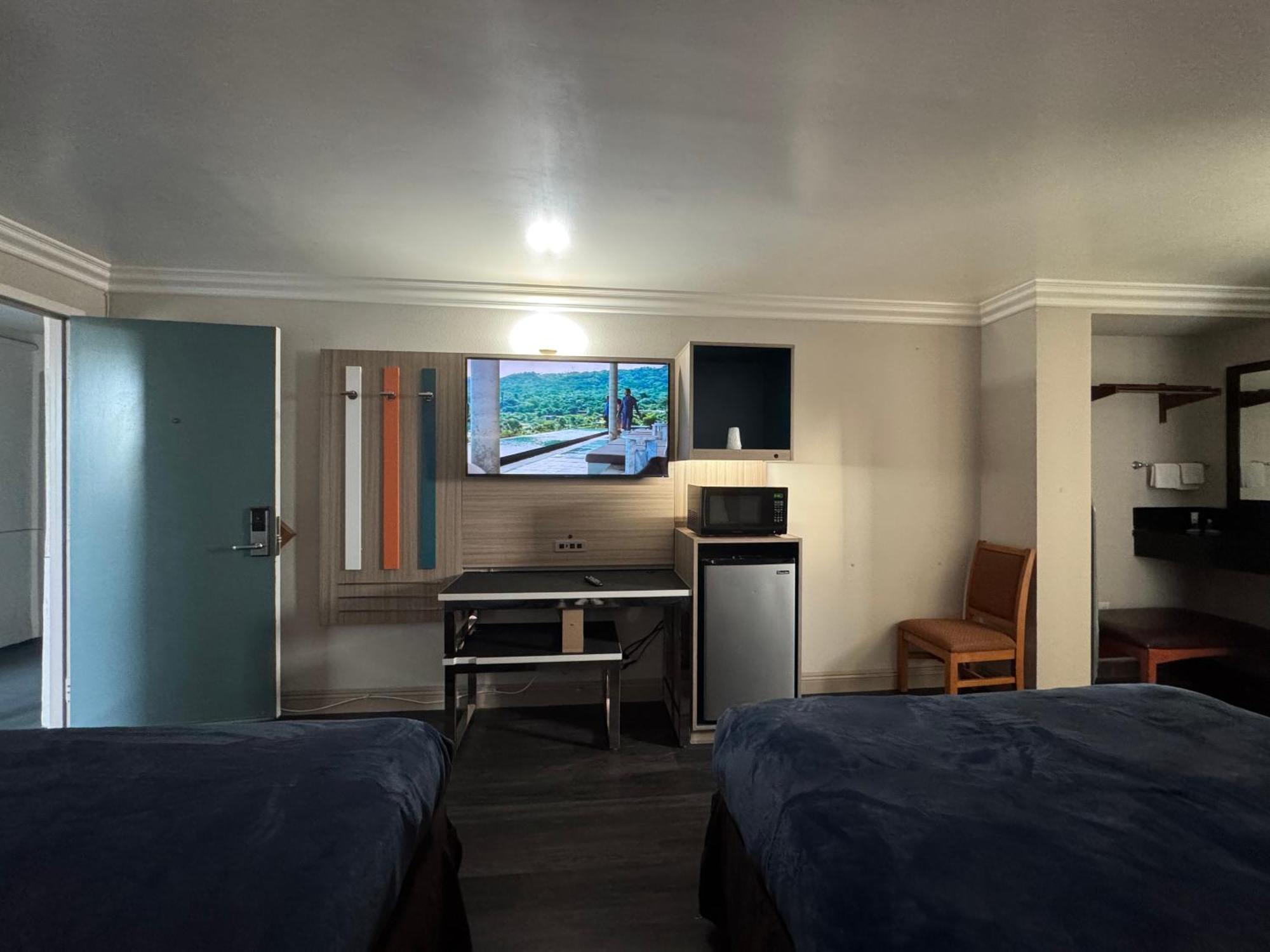 Rodeway Inn Вентура Экстерьер фото