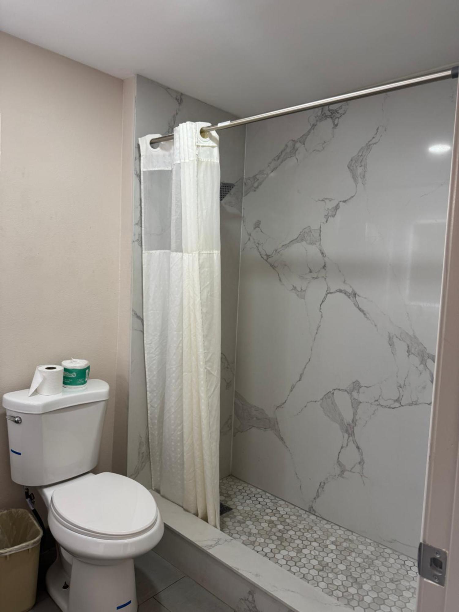 Rodeway Inn Вентура Экстерьер фото